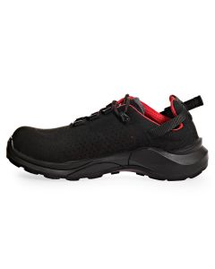 The Abeba Protector Trax safety shoes 5015840 are particularly breathable and offer an excellent foot climate